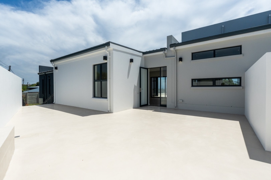 To Let 3 Bedroom Property for Rent in Linkside Western Cape